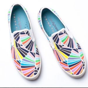 SEAVEES X TRINA TURK Baja Slip-On Coppelia sneaker